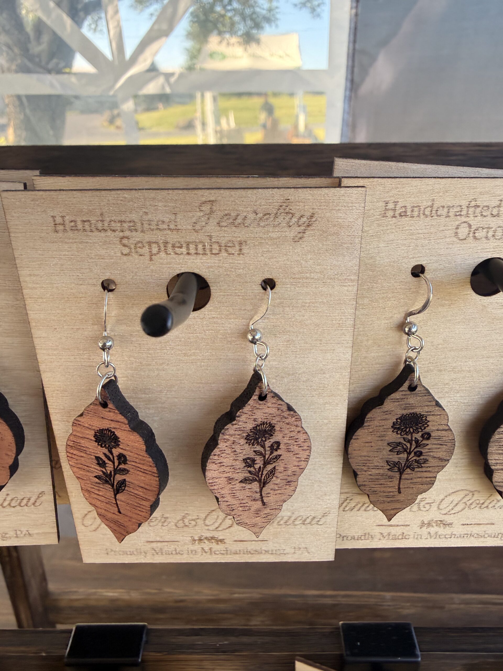 Birth Flower Wooden Earrings - Image 9