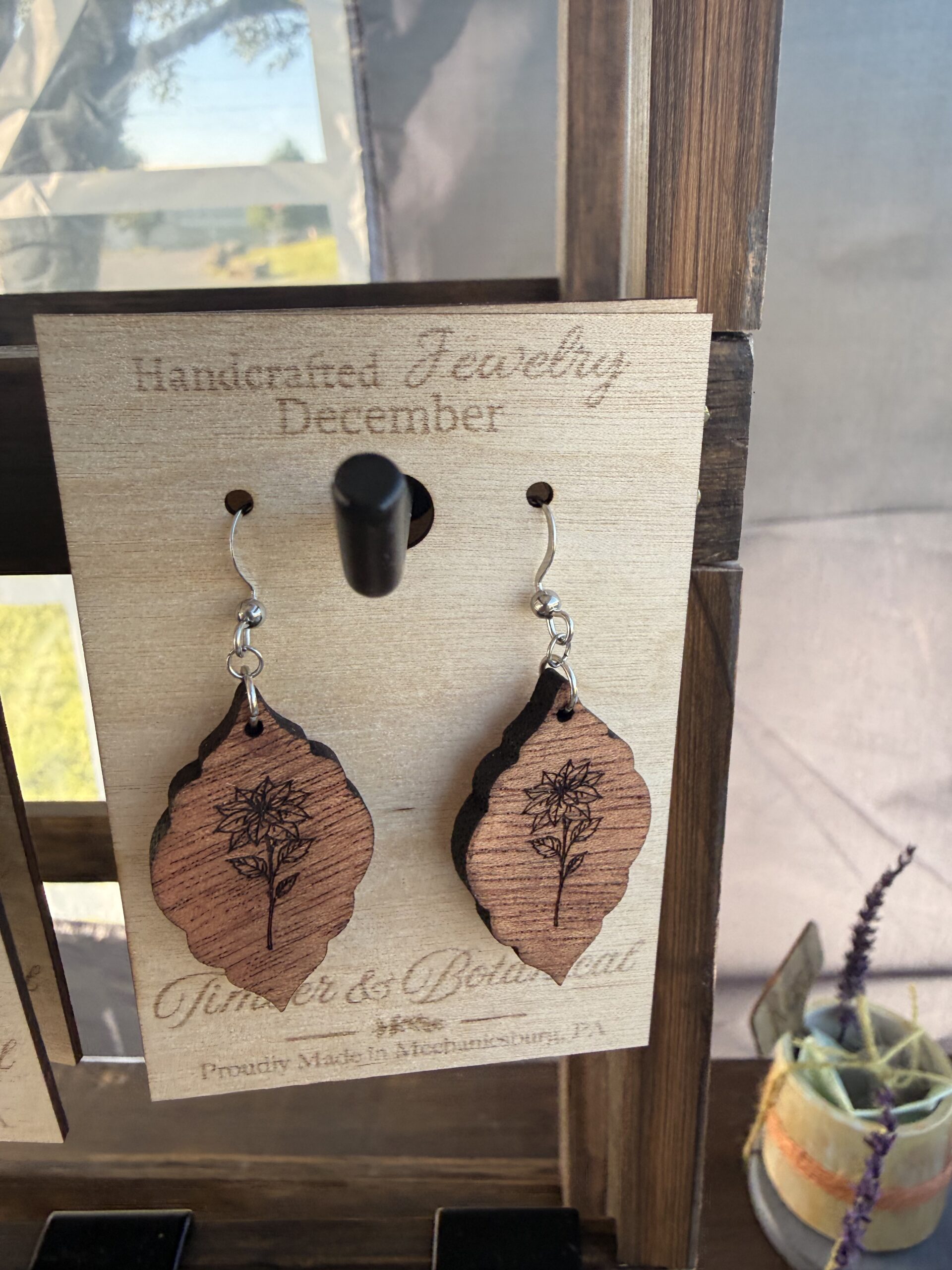 Birth Flower Wooden Earrings - Image 12